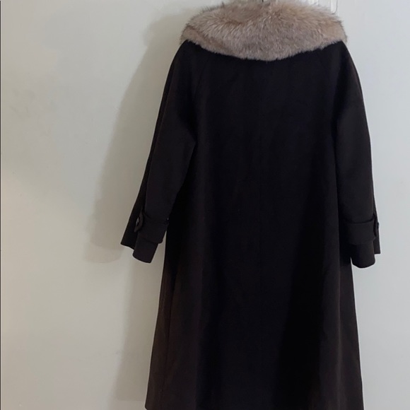 Fisher pea coat with real fur collar - Picture 10 of 16